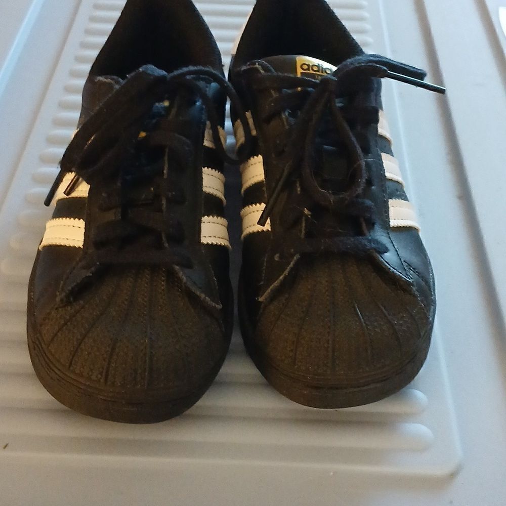 Adidas - Picture 2 of 5